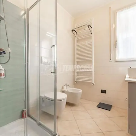 Bright And Lovely Close To The Centre Apartment *